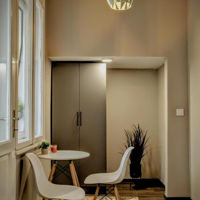 Slavija Central - Studio with Balcony - 11