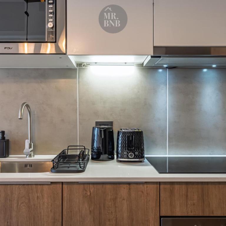 Marin Apartments by Mr BnB - Two-Bedroom Apartment with Terrace - 6