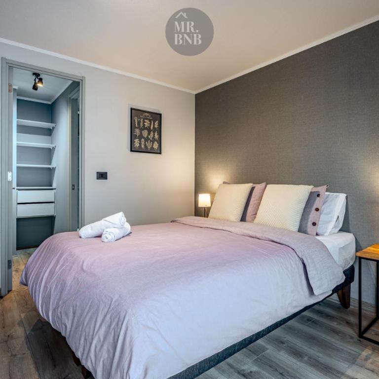 Marin Apartments by Mr BnB - Two-Bedroom Apartment with Terrace - 9