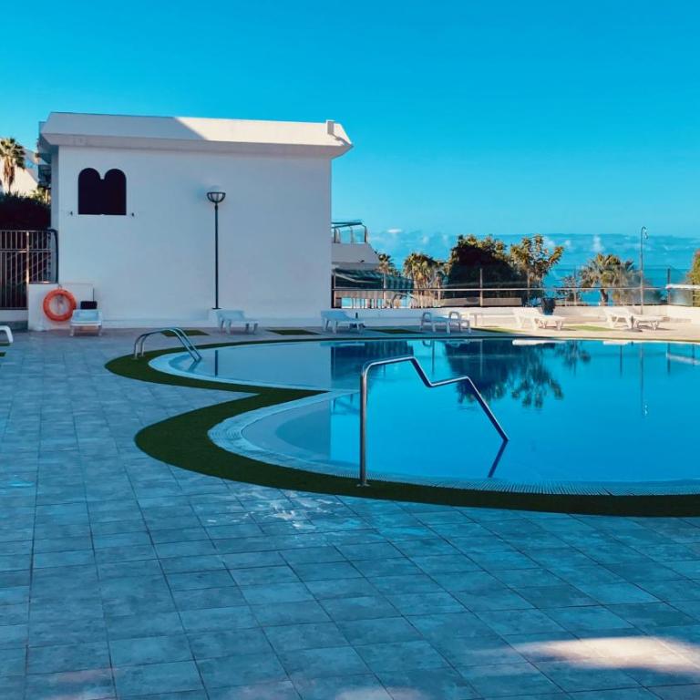 Fresh Flat with Terrace in Puerto Rico - Apartamento con balcón - 12