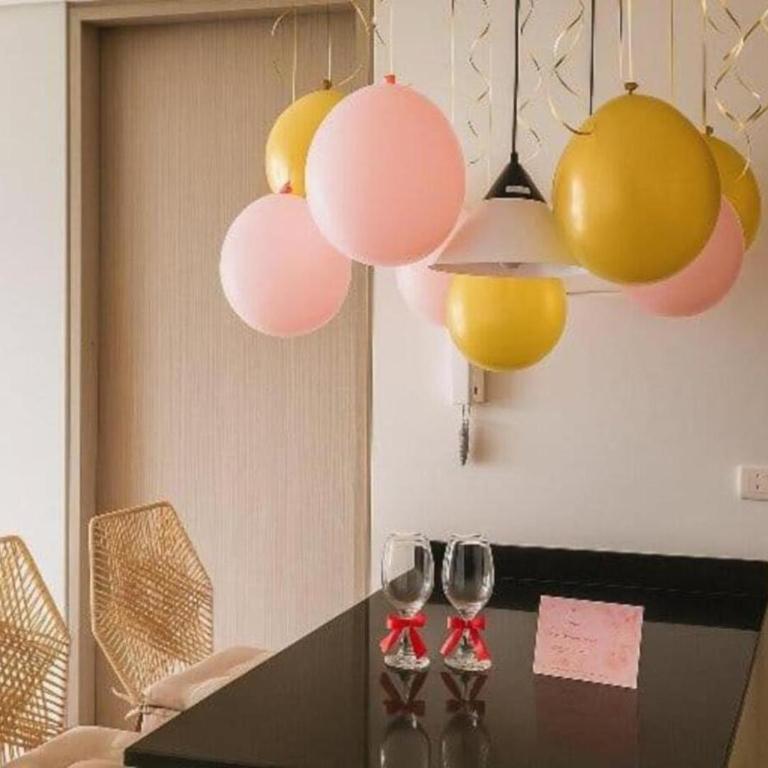 Apartaestudio cerca centros comerciales -Refugio romantico - Apartamento de 1 Dormitorio con balcón y vistas a la ciudad - 24