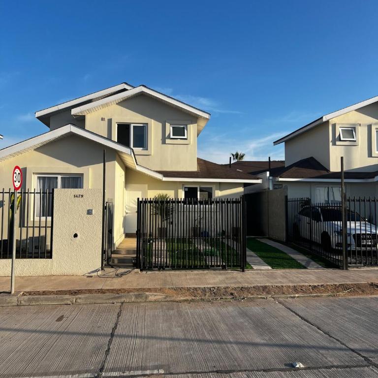 Casa en Coquimbo, La serena Peñuelas - Casa de 3 dormitorios - 6