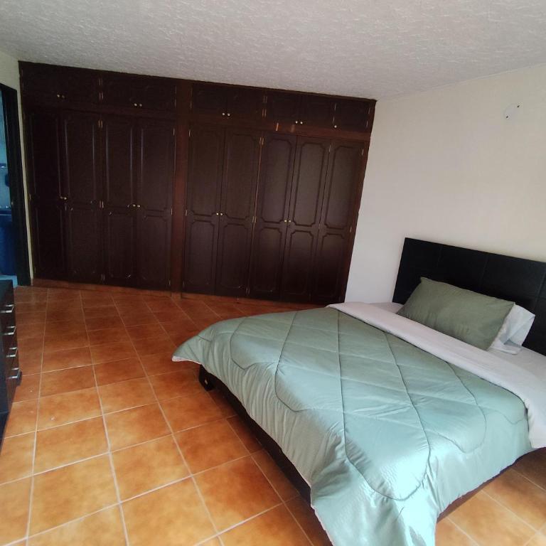 Casa Lili - Alojamiento en Cali - Habitación Doble con balcón - 1