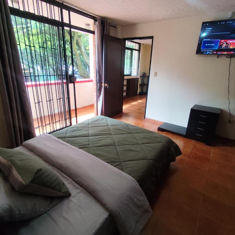 Casa Lili - Alojamiento en Cali - Habitación Doble con balcón - 3