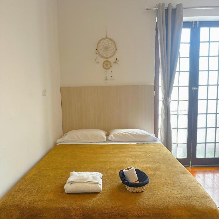 Hostel Prada - Habitación Doble Deluxe con balcón - 1 o 2 camas - 2