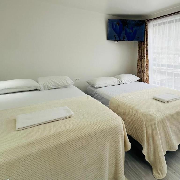 Luxury Apartment with Jacuzzi 2 Bedroom 2 Bath - Two-Bedroom Apartment - 10