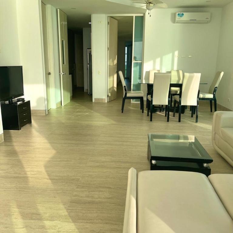 Apartamento frente al mar - Three-Bedroom Apartment - 3