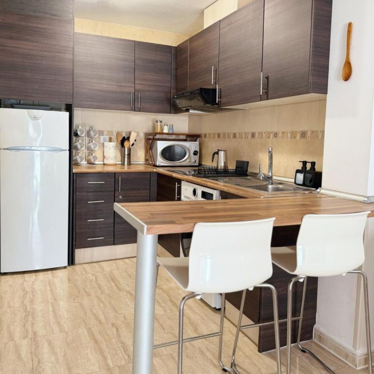 Boho Chic, Sunny with Terrace - Apartamento - 9
