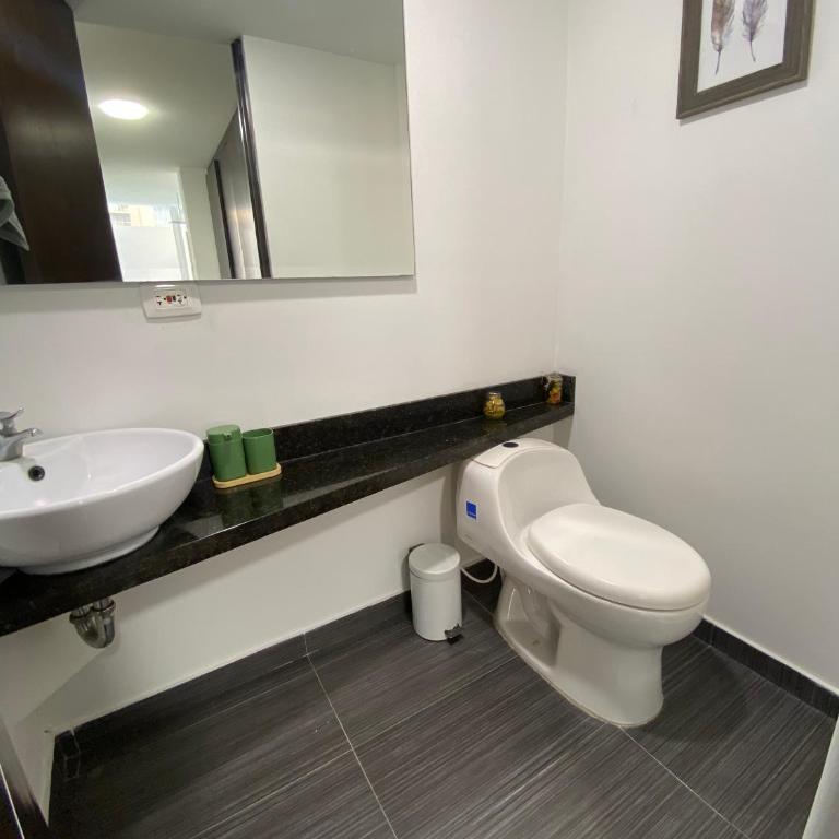 Apartamento moderno y acogedor en el norte de Armenia Quindío, corazón del eje cafetero - Two-Bedroom Apartment with View - 9