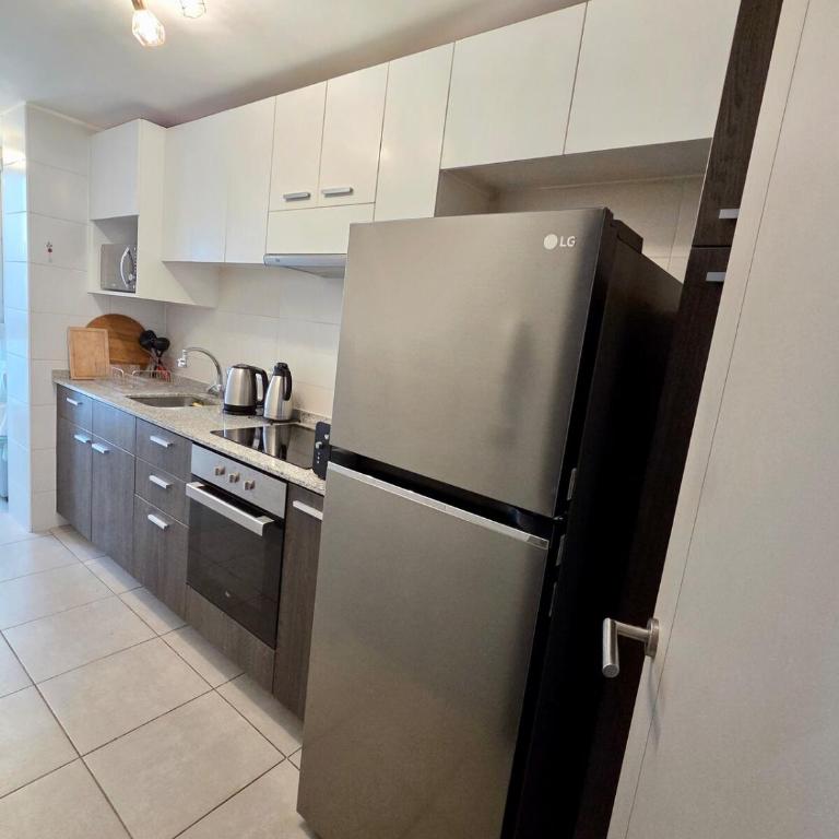 Amplio departamento cercano a metro y ruta 5 - Two-Bedroom Apartment - 9