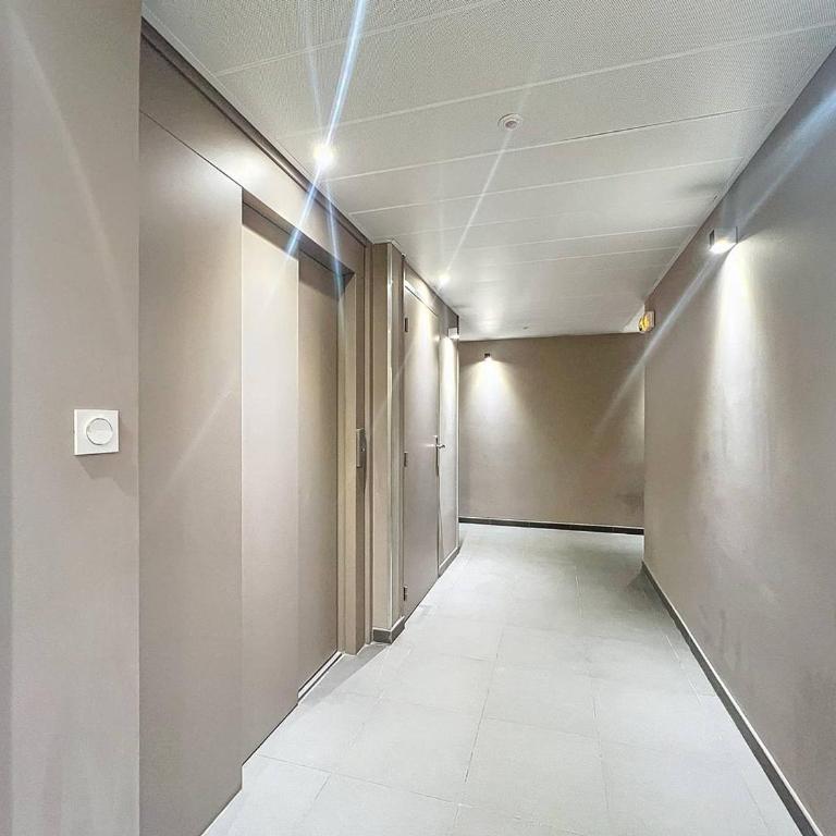 Superbe T2 moderne avec terrasse, climatisation et parking à La Ciotat - FR-1-770-67 - Appartamento - 16
