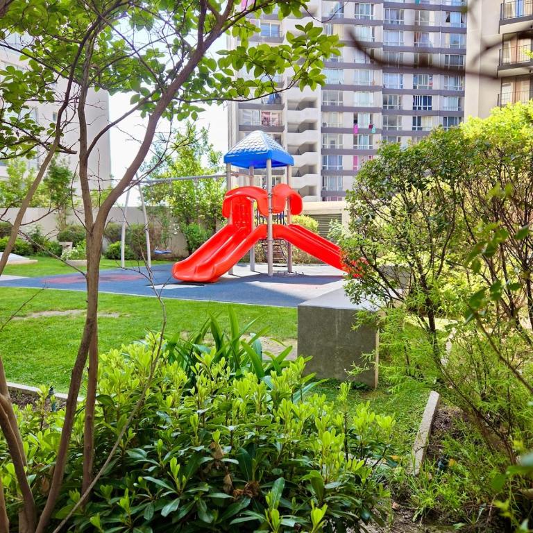 Amplio departamento cercano a metro y ruta 5 - Two-Bedroom Apartment - 27