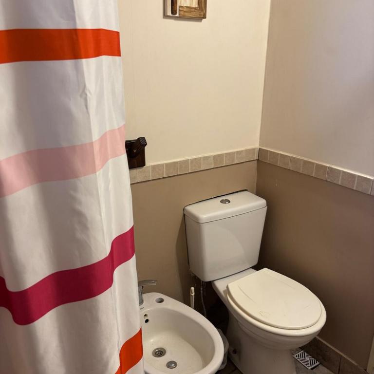 Casa estilo cabaña a 3 cuadras del mar - Casa de 2 dormitorios - 6