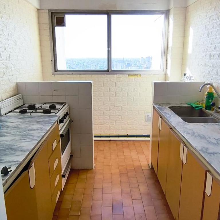 a metros del centro exelente ubicación - Apartamento de 2 dormitorios - 9