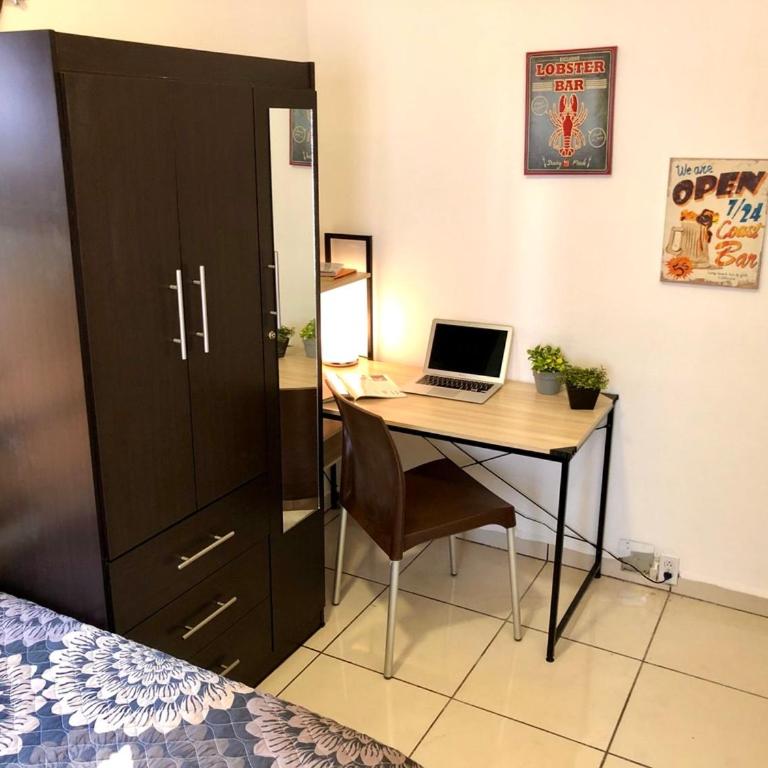 Roomies Hostel - Roma - Double Room with Shared Bathroom - 6