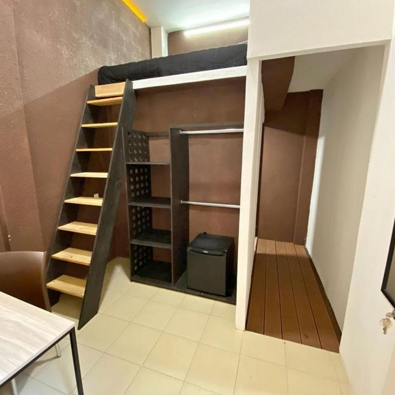 Roomies Hostel - Roma - Double Room with Private Bathroom - 2