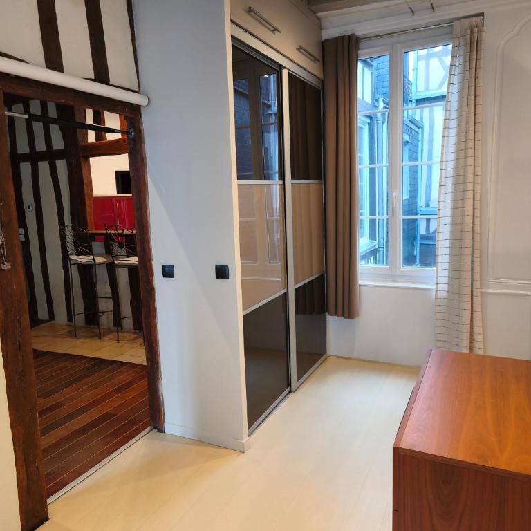 Le Vieux Palais Hypercentre Rouen, Place Vieux Marché - Linge & Ménage Inclus - Apartment mit 1 Schlafzimmer - 15