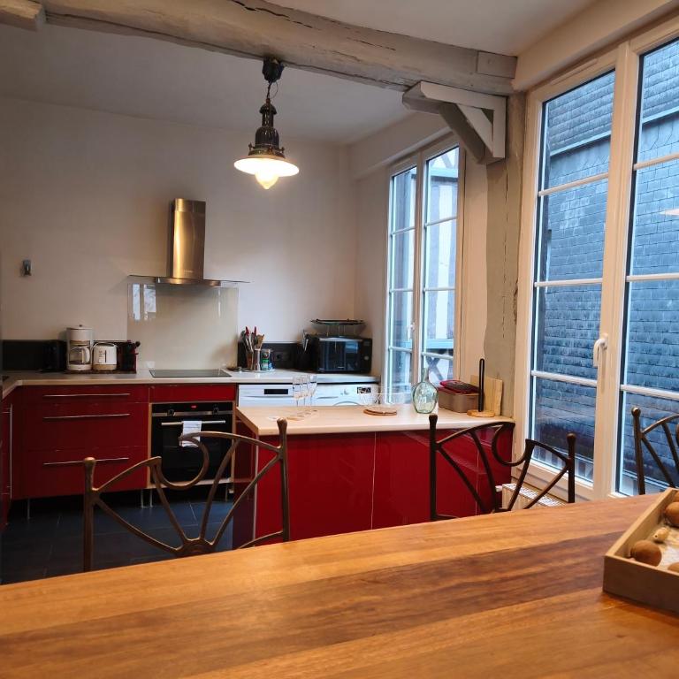Le Vieux Palais Hypercentre Rouen, Place Vieux Marché - Linge & Ménage Inclus - Apartment mit 1 Schlafzimmer - 11