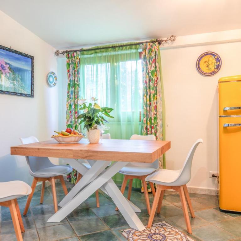 Raggio di Sole - Two-Bedroom House with Private Pool - 59