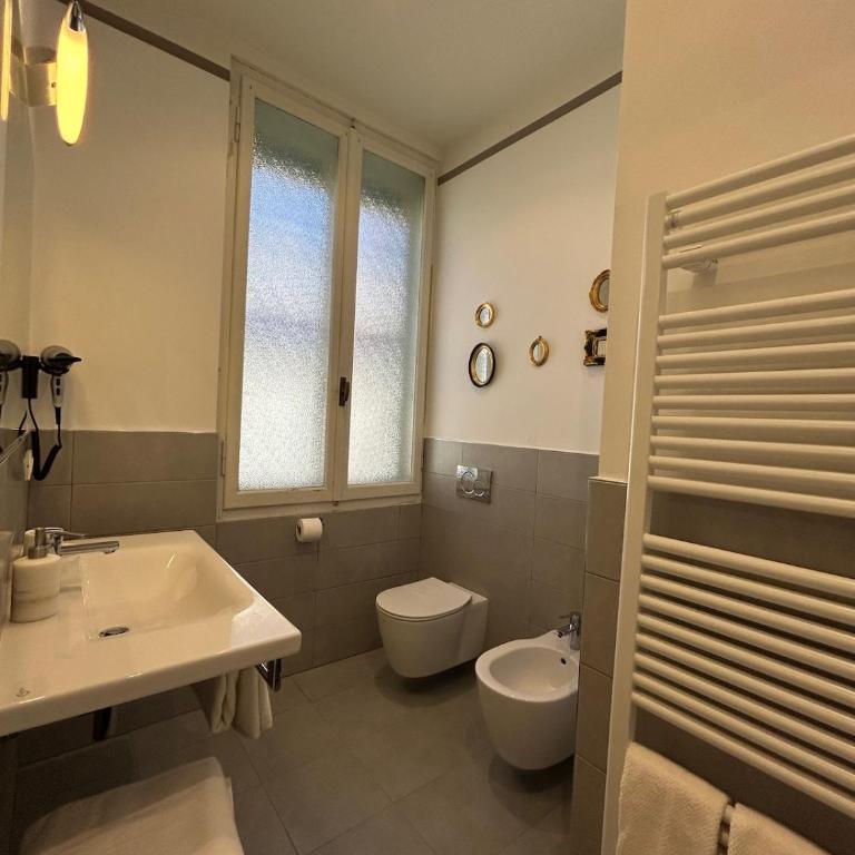 Dimora San Bonifacio - Verona Wine - Three-Bedroom Apartment with Balcony - 10