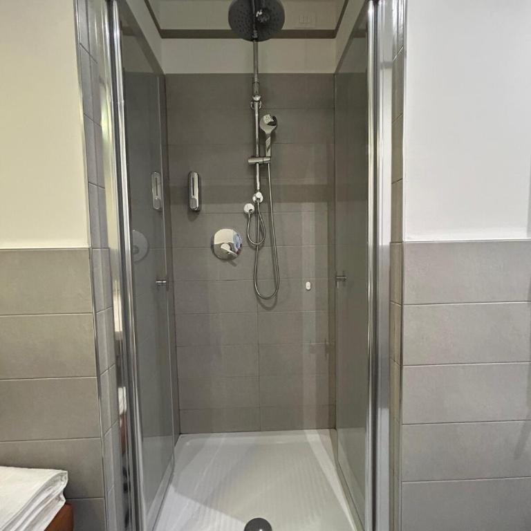 Dimora San Bonifacio - Verona Wine - Three-Bedroom Apartment with Balcony - 17