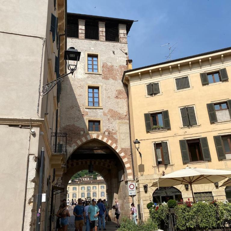 Dimora San Bonifacio - Verona Wine - Three-Bedroom Apartment with Balcony - 51
