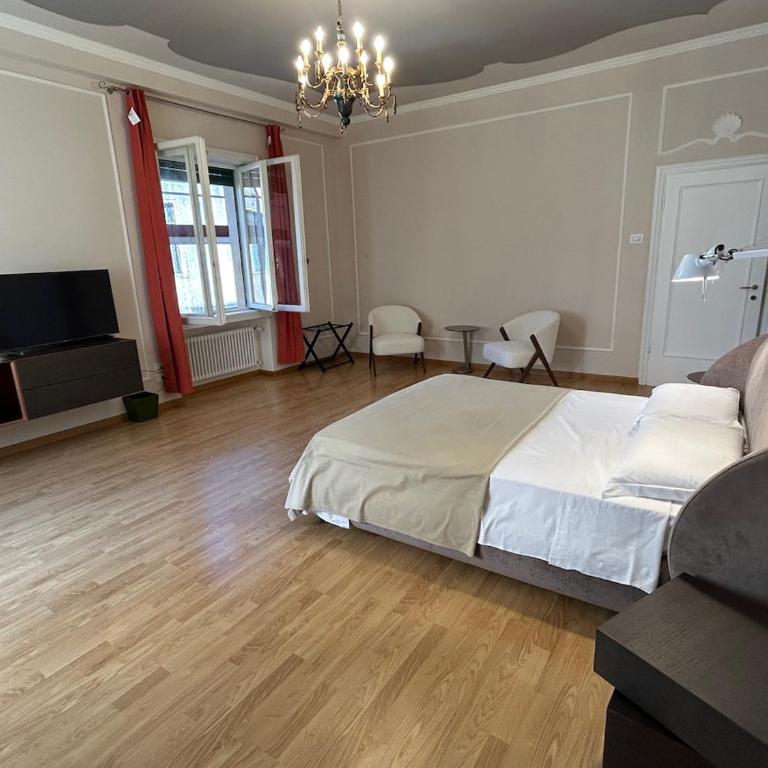 Dimora San Bonifacio - Verona Wine - Three-Bedroom Apartment with Balcony - 56