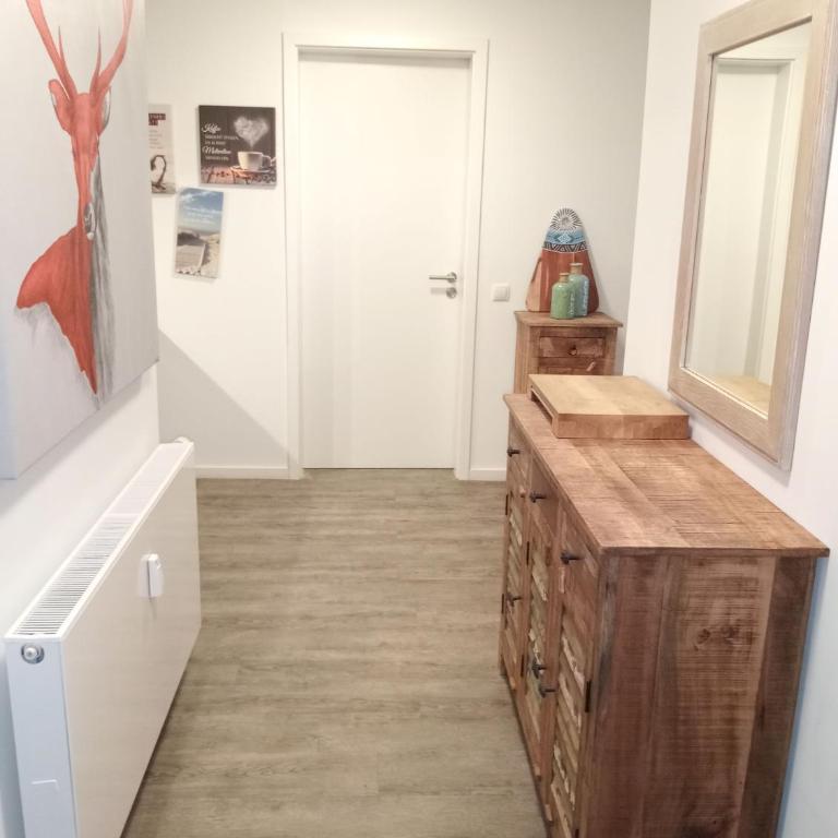 Maurers Schlierseetraum 6, Studio 455 mit 42 qm neu renoviert, Erdgeschoss mit eingezäunter Terrasse in ruhiger Lage am Kirchbichlweg 8 - Apartment mit 1 Schlafzimmer - 4