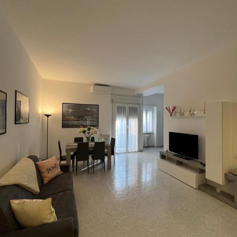 Appartamento Vacanze Romane - Appartamento con 2 Camere da Letto - 1