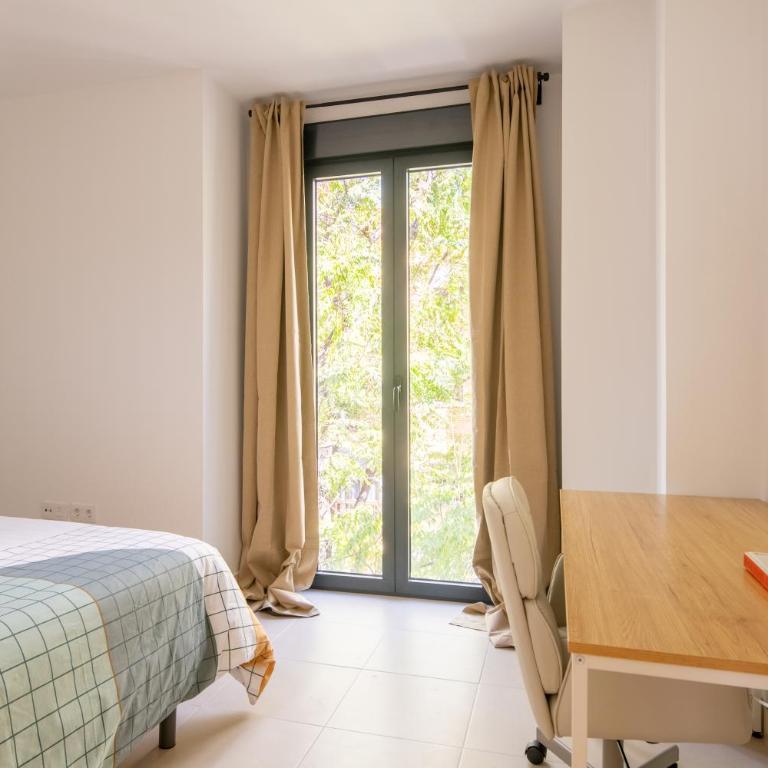 Iberos Home - Apartamento Deluxe de 2 dormitorios con balcón - 4