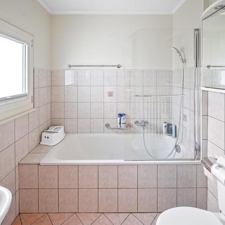 Appartement 2 à 4 personnes au centre du village - Apartment mit 1 Schlafzimmer - 17