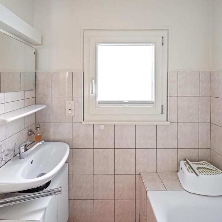 Appartement 2 à 4 personnes au centre du village - Apartment mit 1 Schlafzimmer - 16