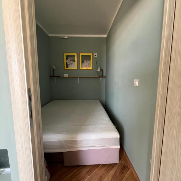 Cherry - Two-Bedroom Apartment - 4