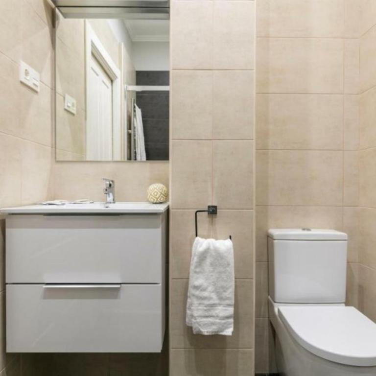 Amplio y Confortable en el Casco Viejo con Parking Privado - Two-Bedroom Apartment - 5