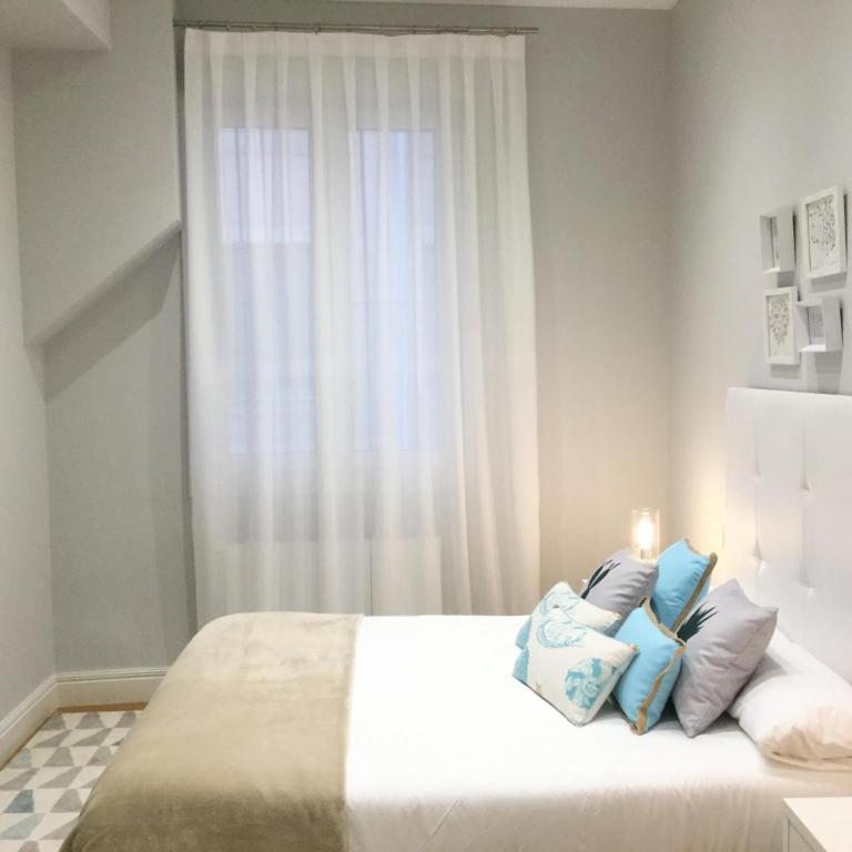Amplio y Confortable en el Casco Viejo con Parking Privado - Two-Bedroom Apartment - 8