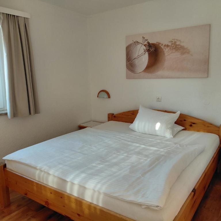 Appartementhaus Fritz-Rosenkranz - Doppelzimmer mit Gartenblick - 6