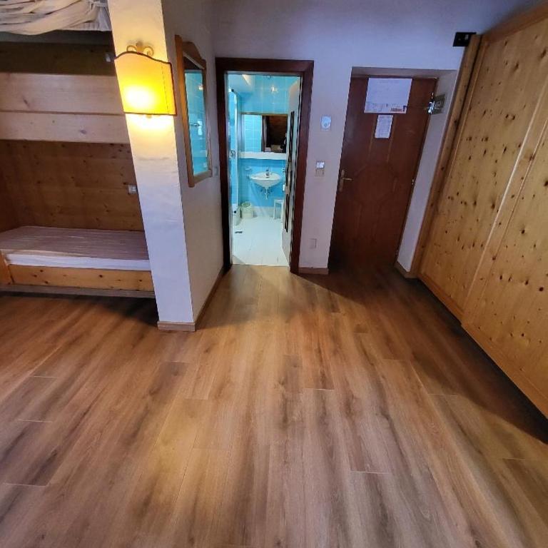 Chalet con vista villaggio ploner - Monolocale - 9