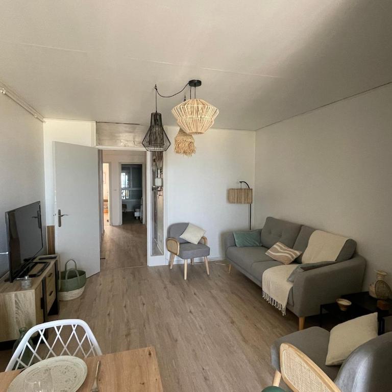 T3 Face à la mer - Two-Bedroom Apartment - 4
