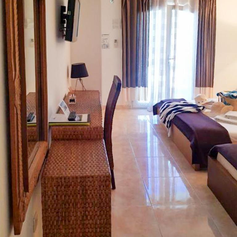 Hôtel Villa Maya - Golfe de Saint-Tropez - Habitación Cuádruple Confort - 1