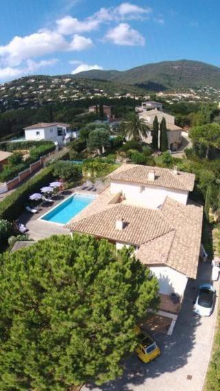Villa Du Pin 4 with swimming pool and landscaped garden - Villa - 44