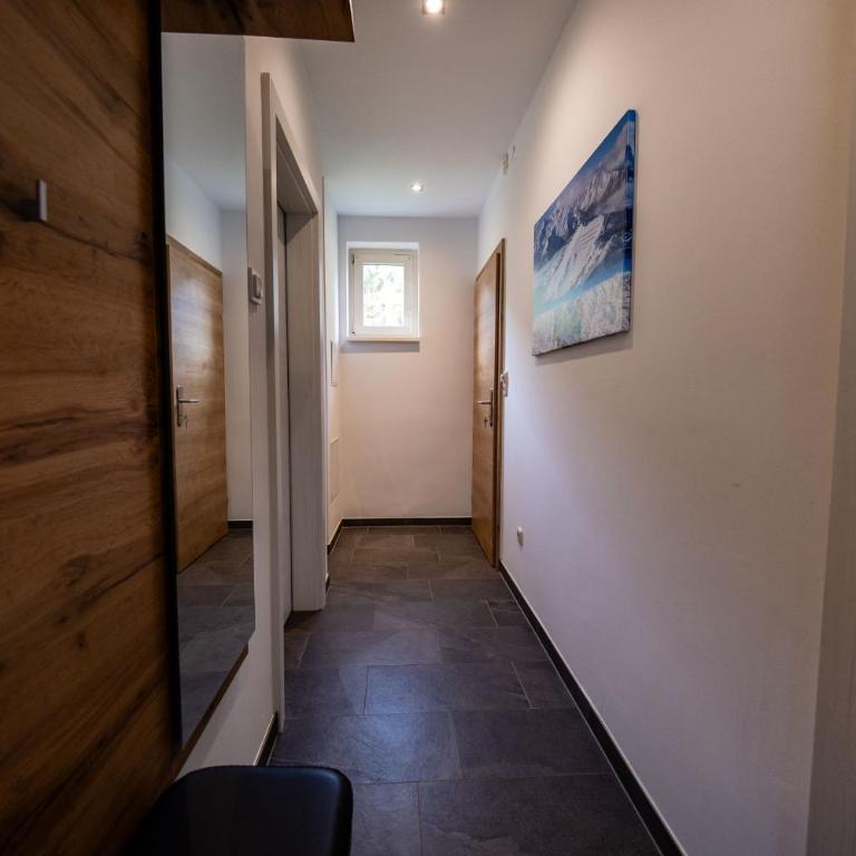 Apartment-Alpenfantasie - Apartment mit 2 Schlafzimmern und Terrasse - 19