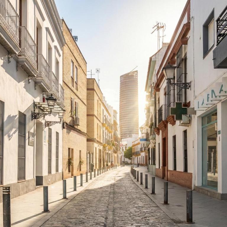 Spacious 2 bedroom apt in the heart of Triana - Two-Bedroom Apartment - 3