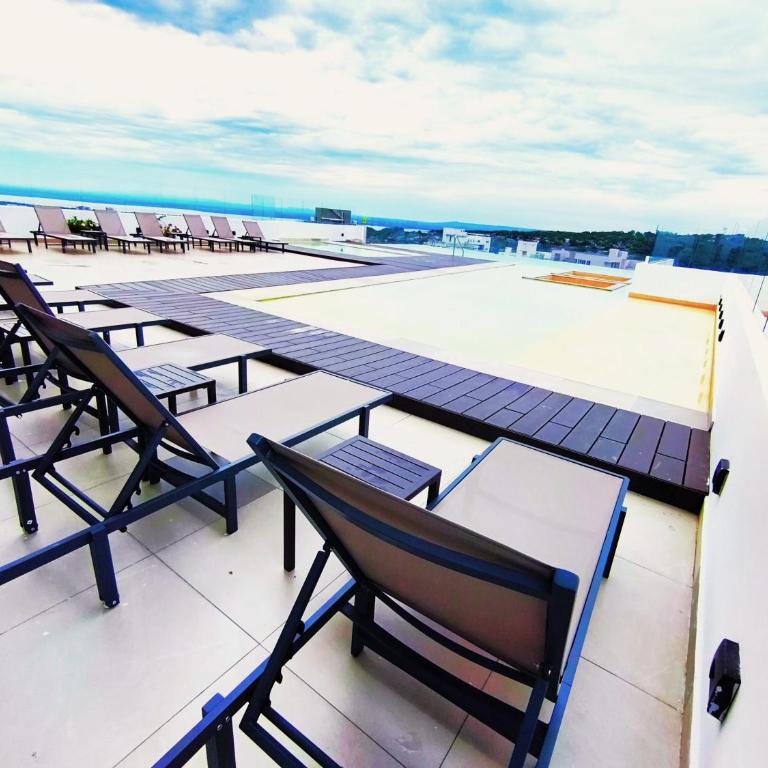 Apartamento moderno 2BD 2BA con terraza, Cerca del Mar y Centro 6 - Apartamento de 2 dormitorios - 2