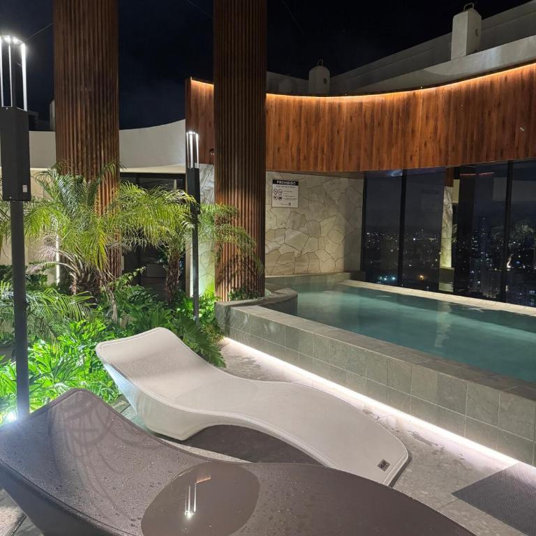 Mirador en Macororo 15, Piso 20 - Two-Bedroom Apartment - 13