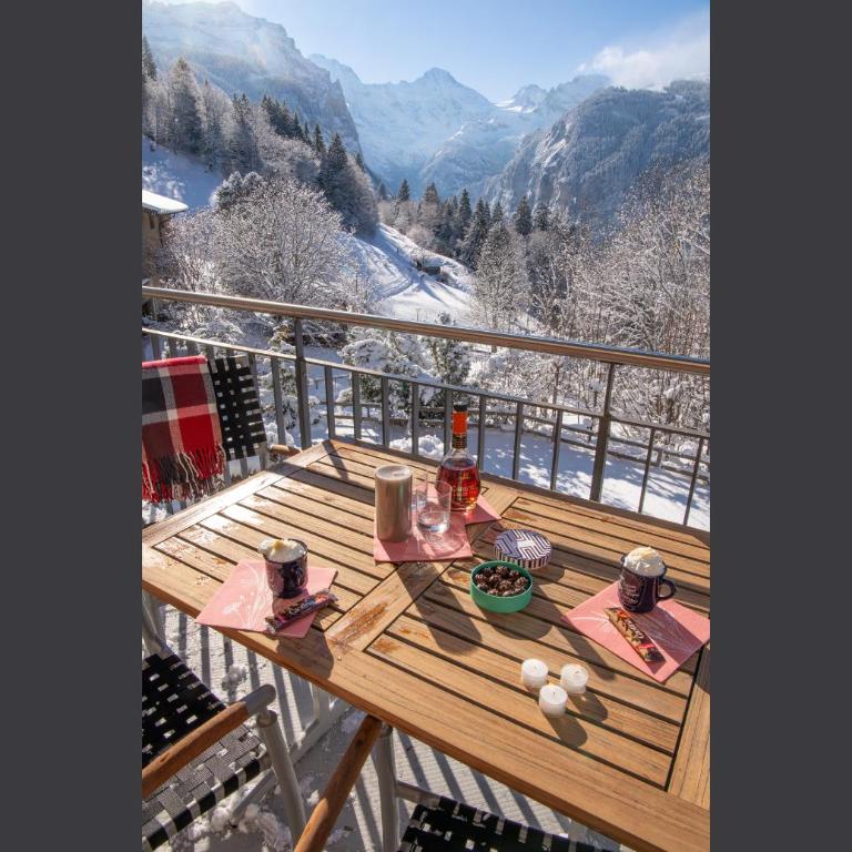 Chalet Mittaghorn Apt 5 - Deluxe Apartment mit Balkon und 2 Schlafzimmern - 5