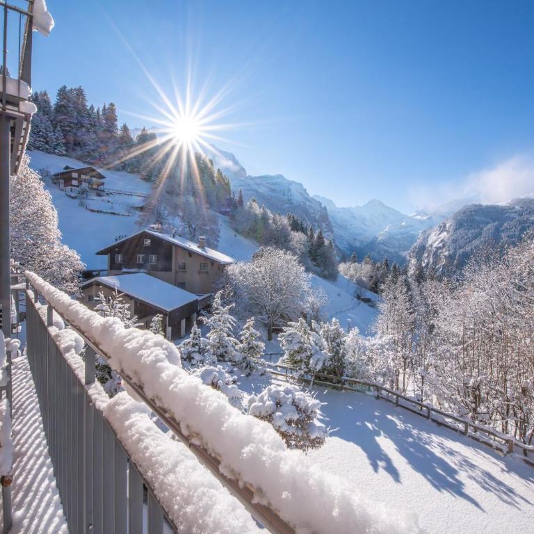 Chalet Mittaghorn Apt 5 - Deluxe Apartment mit Balkon und 2 Schlafzimmern - 11
