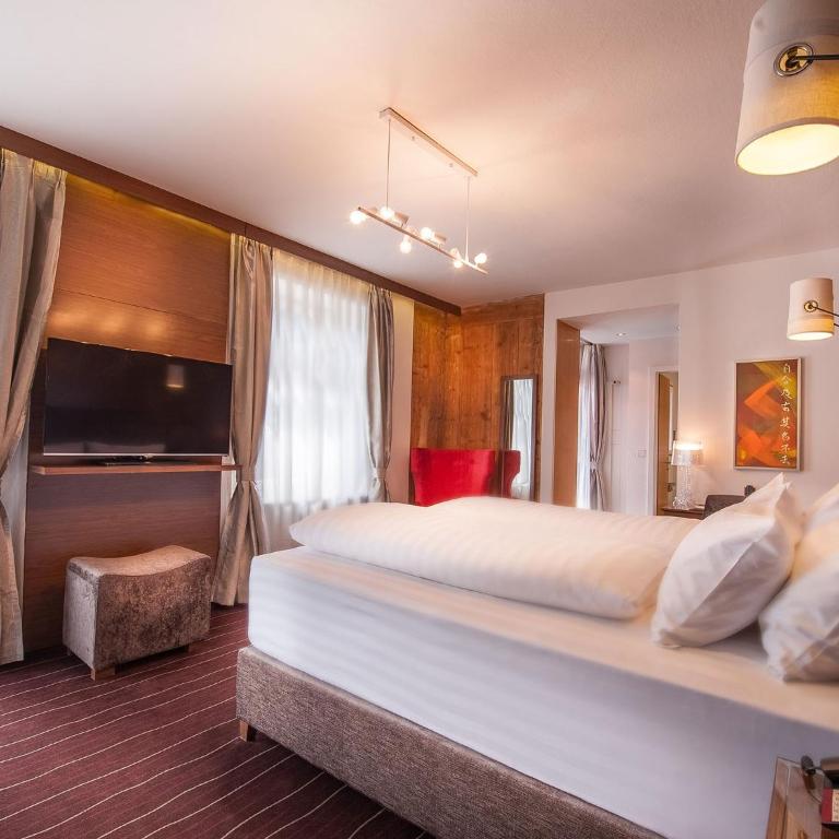 arthausHOTEL - Premium Doppelzimmer mit Balkon - 2