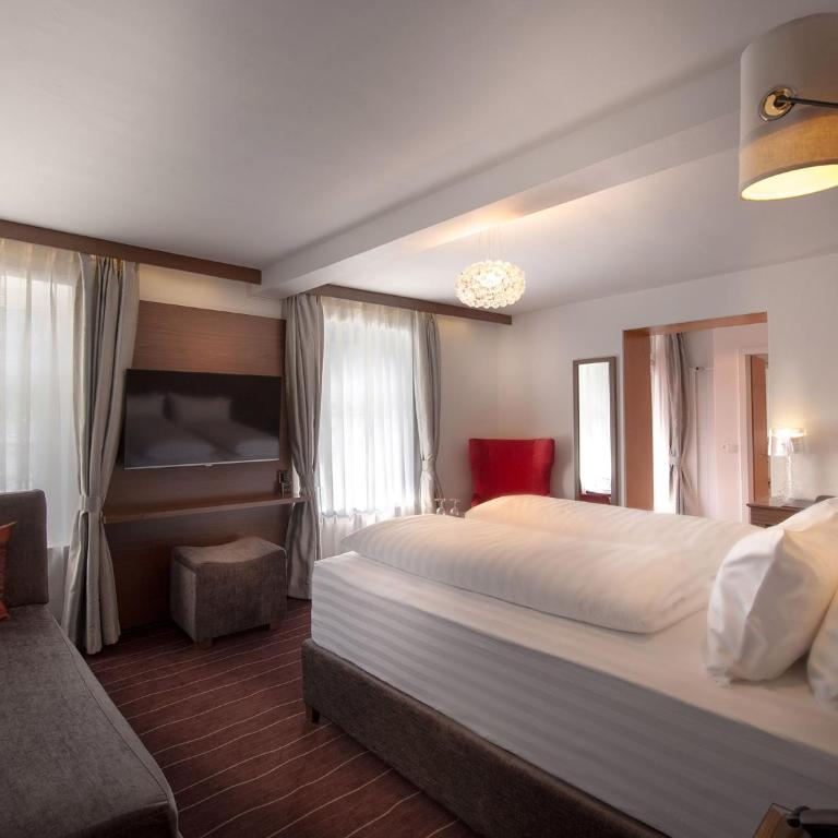 arthausHOTEL - Premium Doppelzimmer mit Balkon - 10