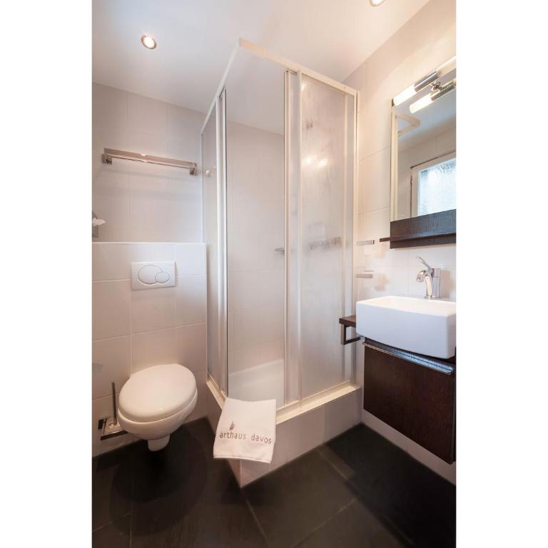 arthausHOTEL - Premium Doppelzimmer mit Balkon - 3