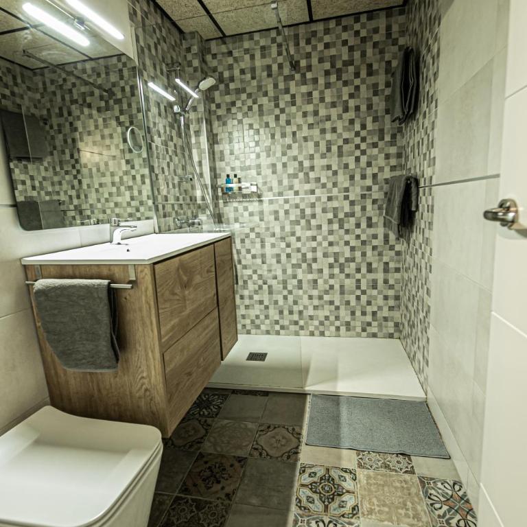 Bajo el Sol de Sevilla - Apartamento de 3 dormitorios - 85